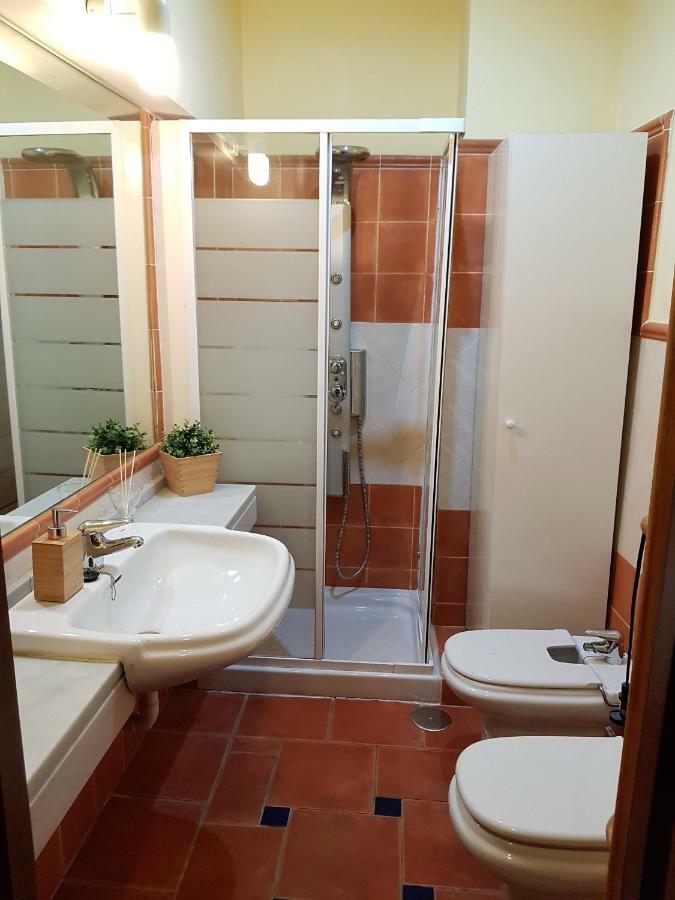 Feria Palace Apartment Sevilla Buitenkant foto